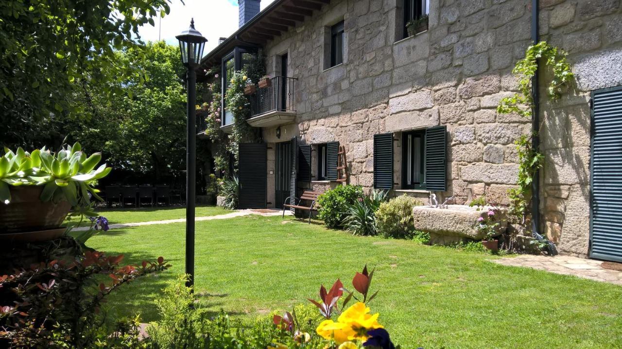 Conjunto Entre Acebos Guest House Sotillo de Sanabria Bagian luar foto