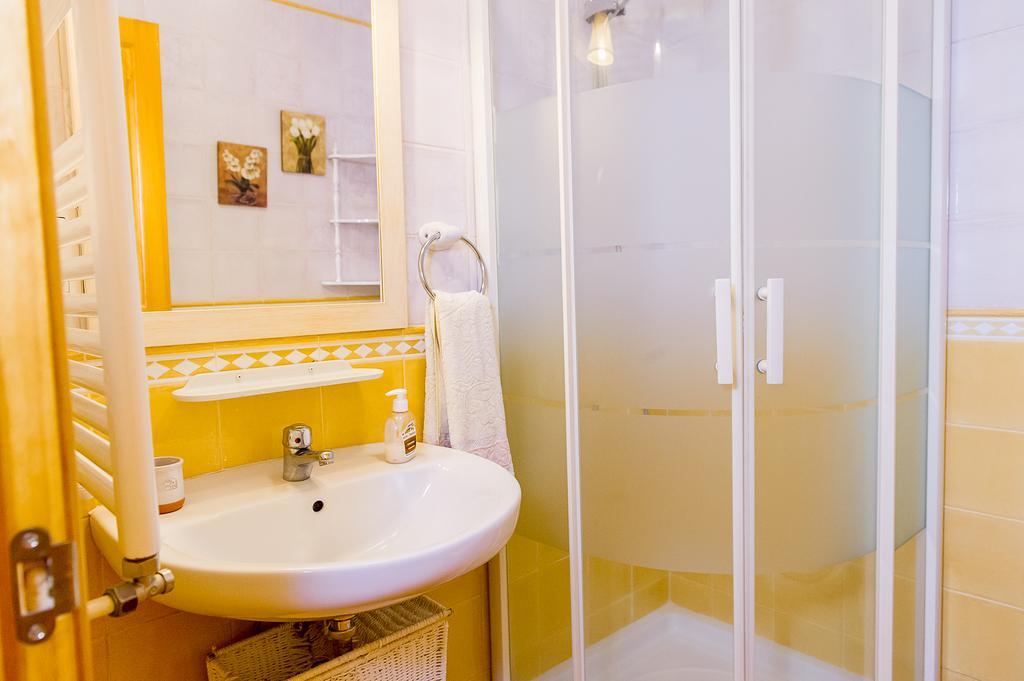 Conjunto Entre Acebos Guest House Sotillo de Sanabria Bagian luar foto